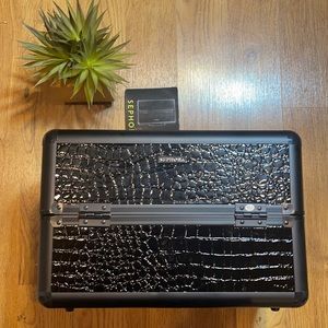 NWT black Sephora traincase